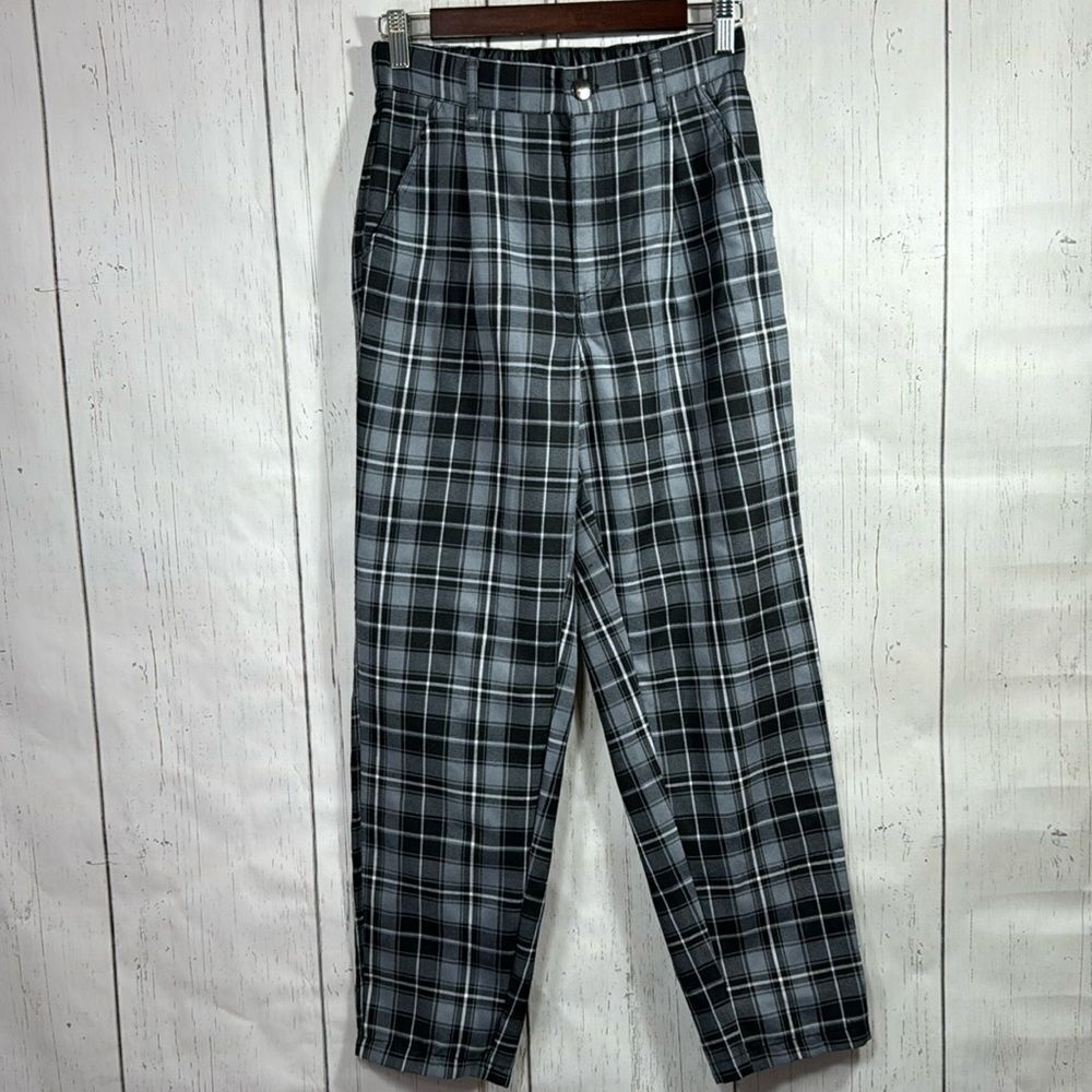 Hot Topic Plaid Academia Black Gray Cropped Womens Casual Pants